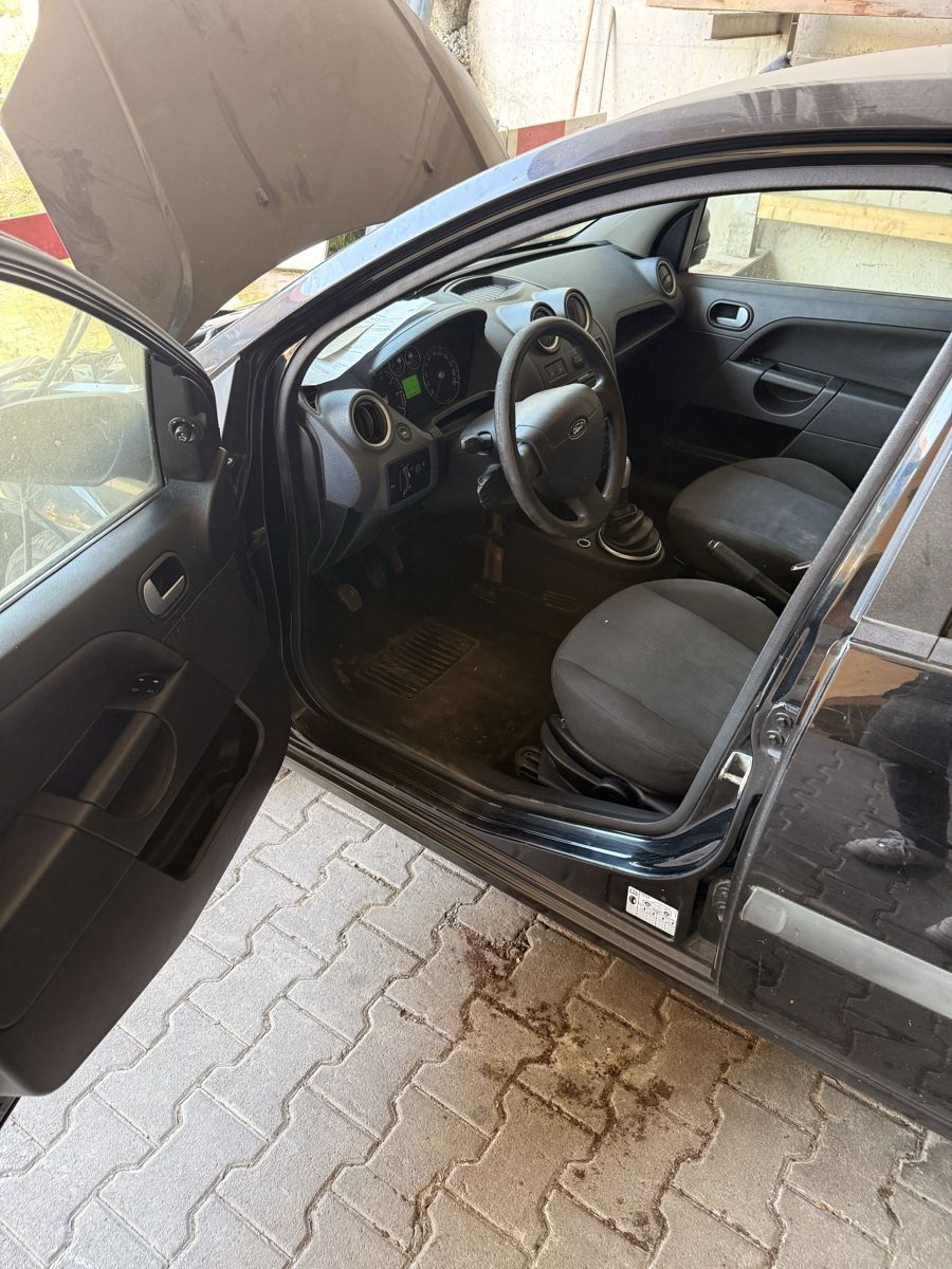Ford Automobili: Ford fiesta 1.6 – Usato da Bischofszell venduto da McLuca81 7