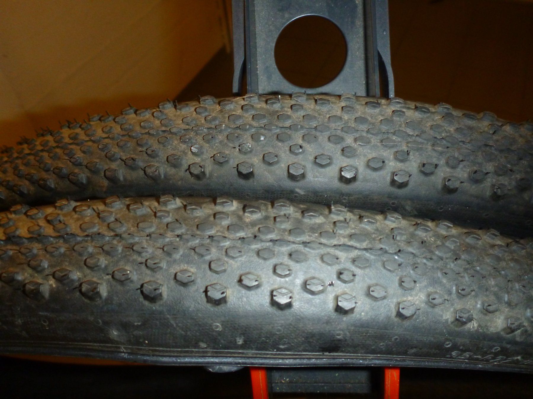 Continental Pneumatici & Ruote complete: Pneu – Usato da Zürich venduto da Brevet1