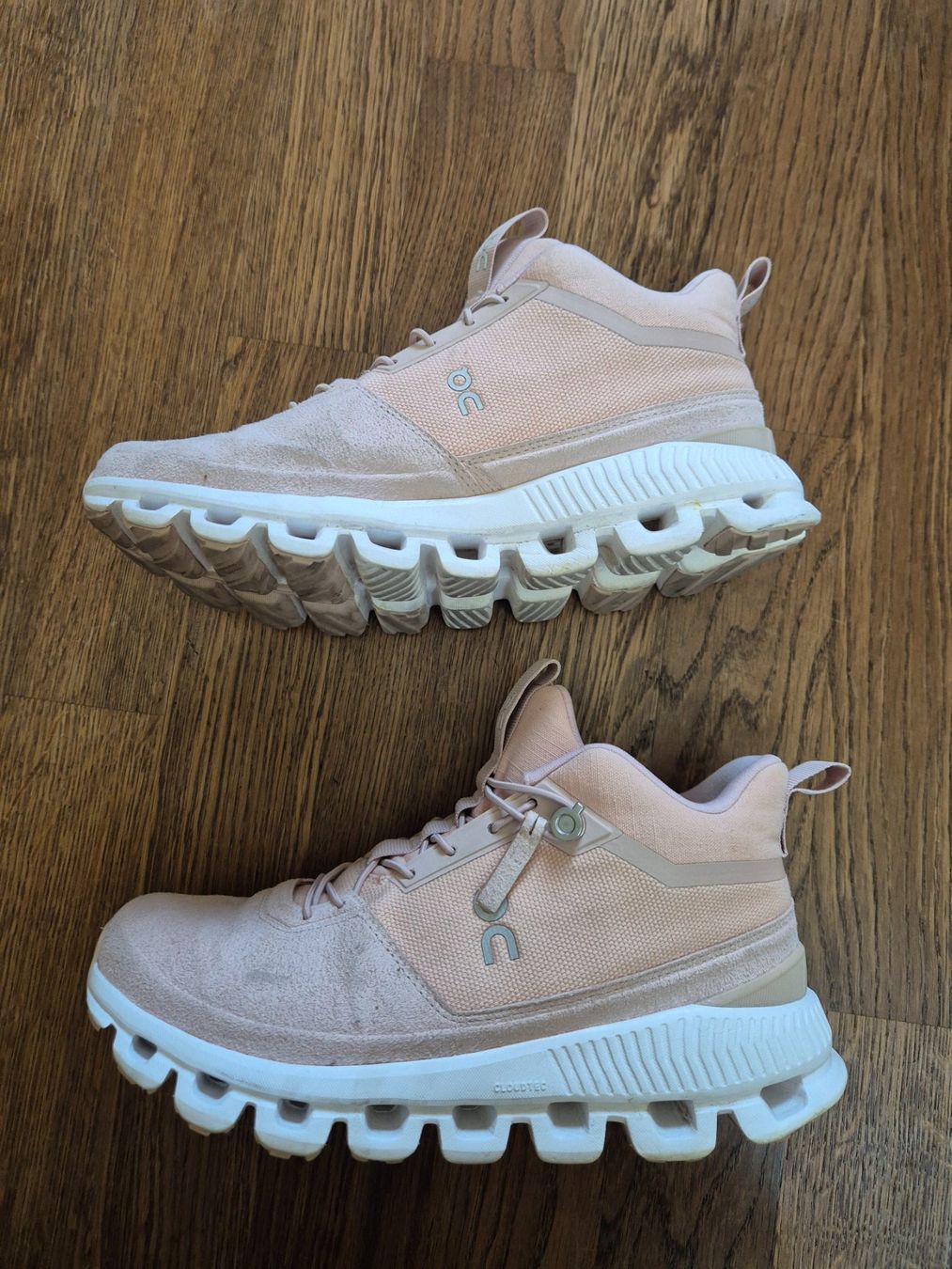 On Scarpe da donna: ON RUNNING sneakers size 38 – Usato da Zürich venduto da monadiederich