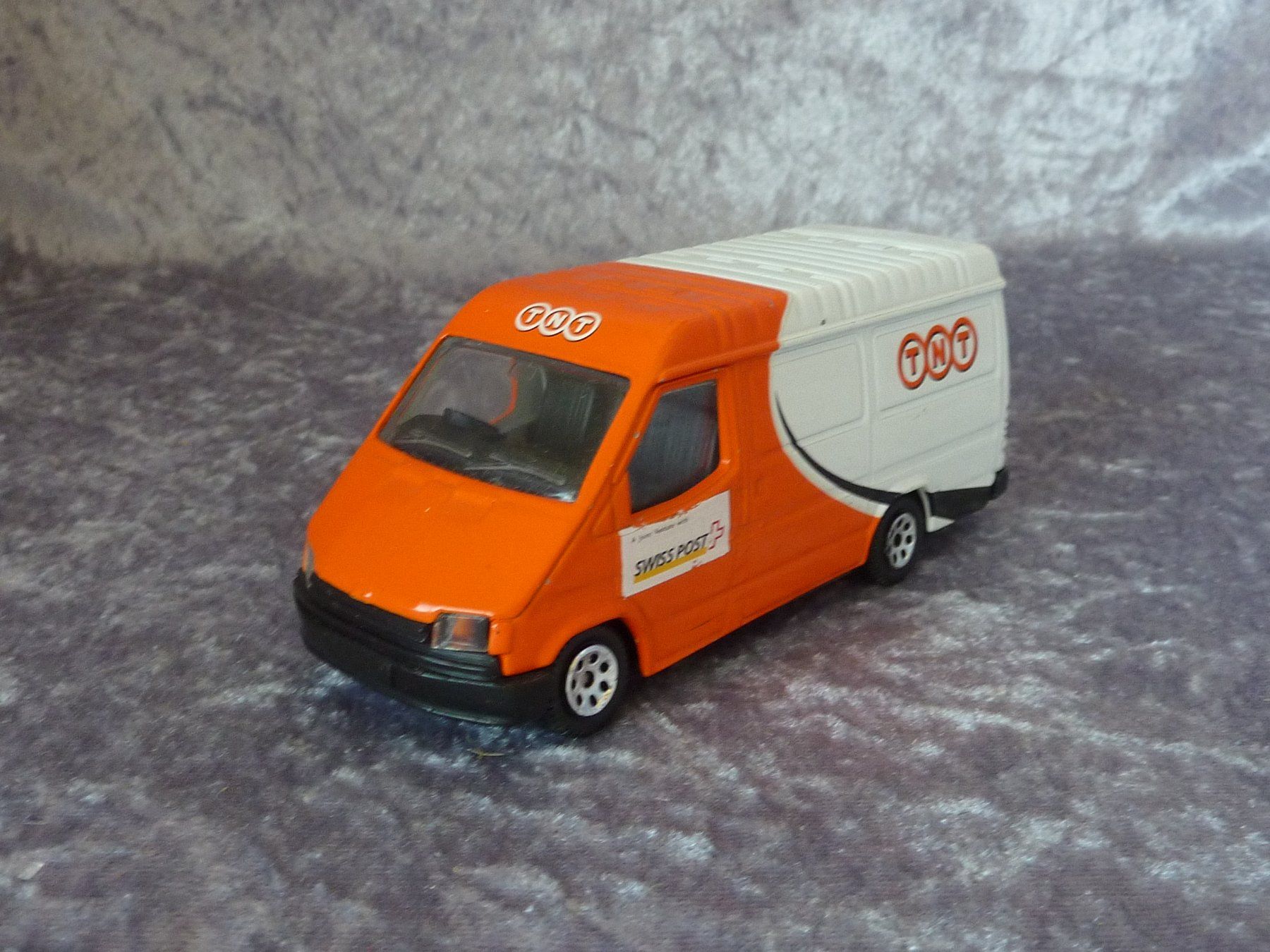 Corgi Toys Modellini d'auto: Ford Transit TNT  1:43 – Usato da Dürrenäsch venduto da modellautos4you