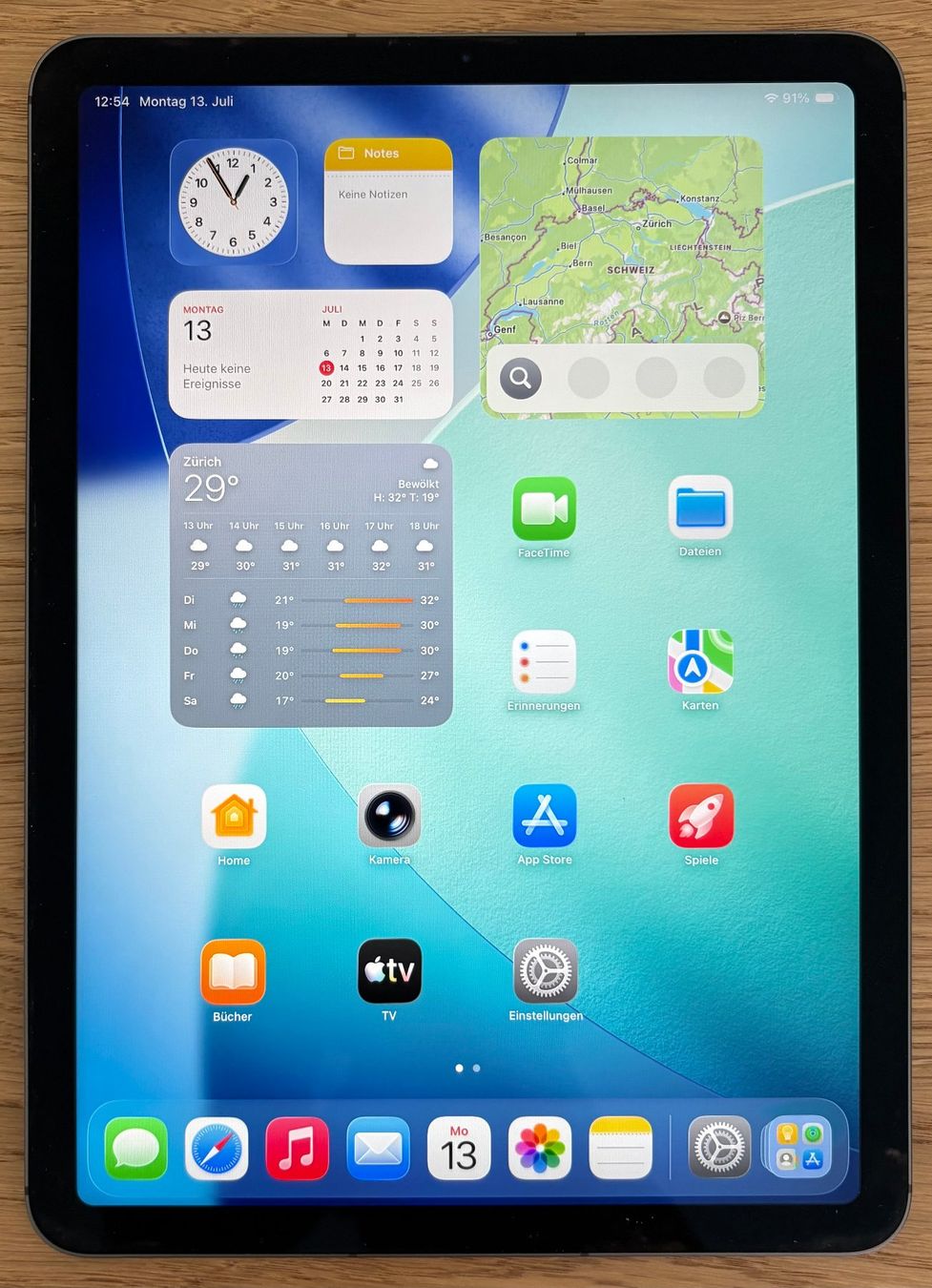 Apple Tablet PC: iPad Air (4. Generation)|Space Grau|64 GB|Celular|Hülle – Gebraucht aus Zürich von Gaikokujin 1