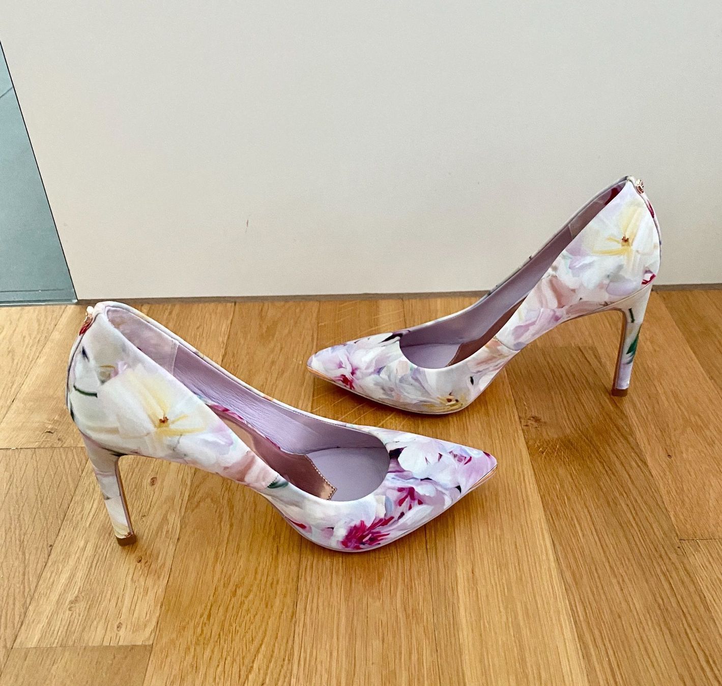 Ted Baker Damenschuhe: Ted Baker Pumps – Neu (gemäss Beschreibung) aus WEINFELDEN von marygloss 2