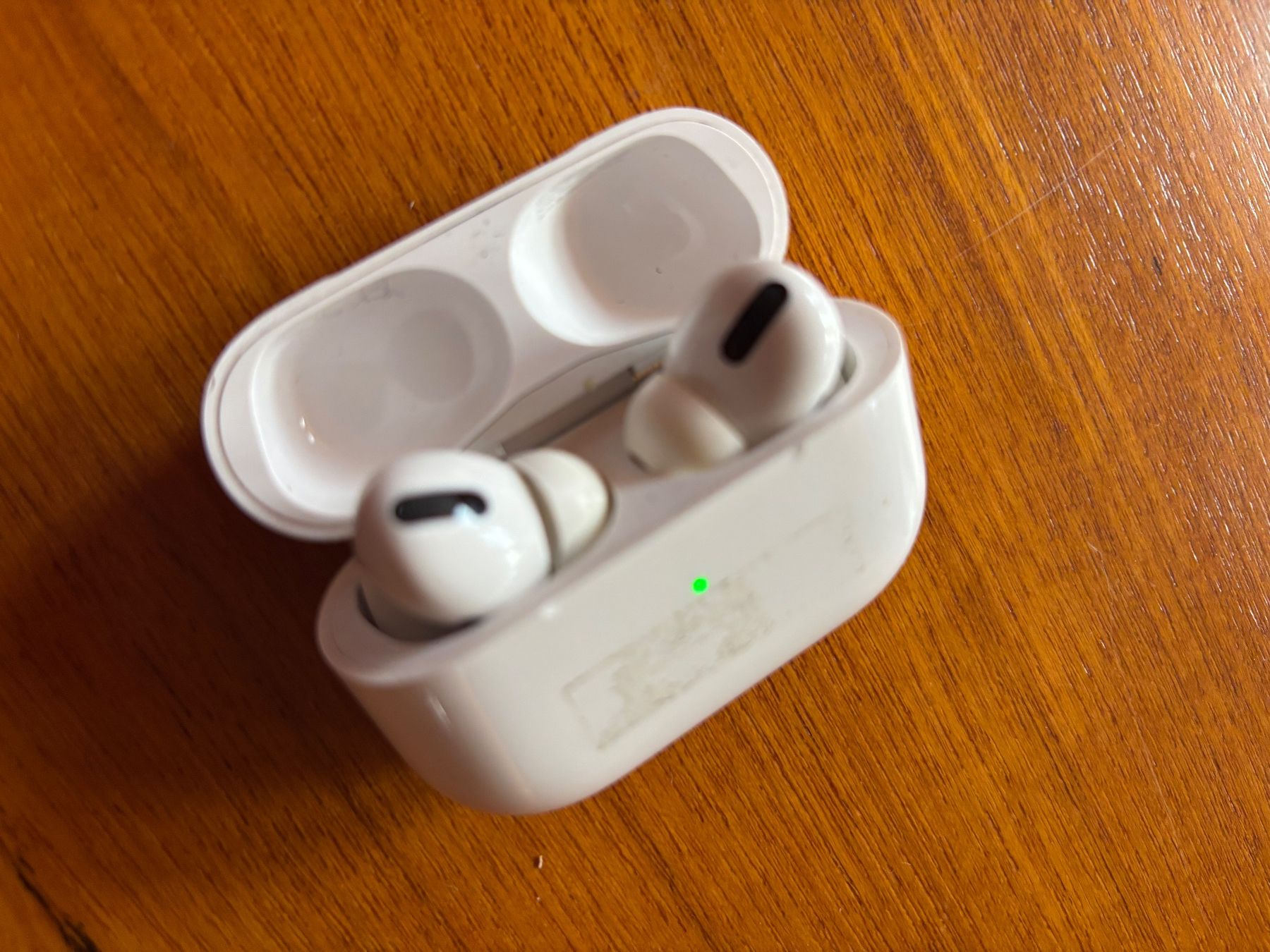 Apple Cuffie: APPLE AirPods Pro, Gen 1, Modell A2190 – Difettoso da Stäfa venduto da theswissguy_mm 2