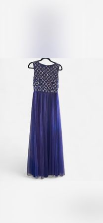 Wunderschönes, langes, blaues Abendkleid mit Pailletten