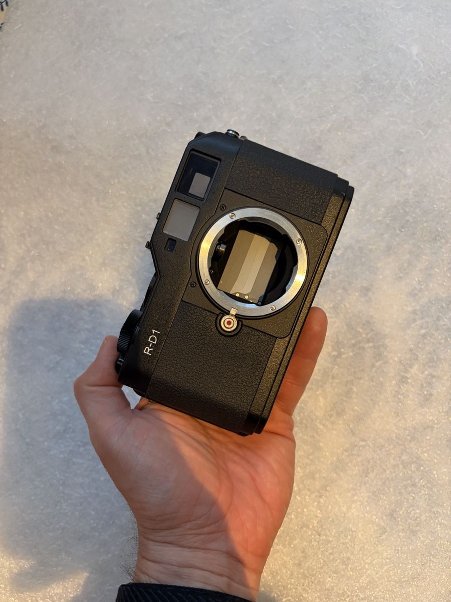 Epson Kamera: Epson R-D1 Digital Rangefinder Camera – Gebraucht aus Mont-sur-Rolle von MsRVD 9