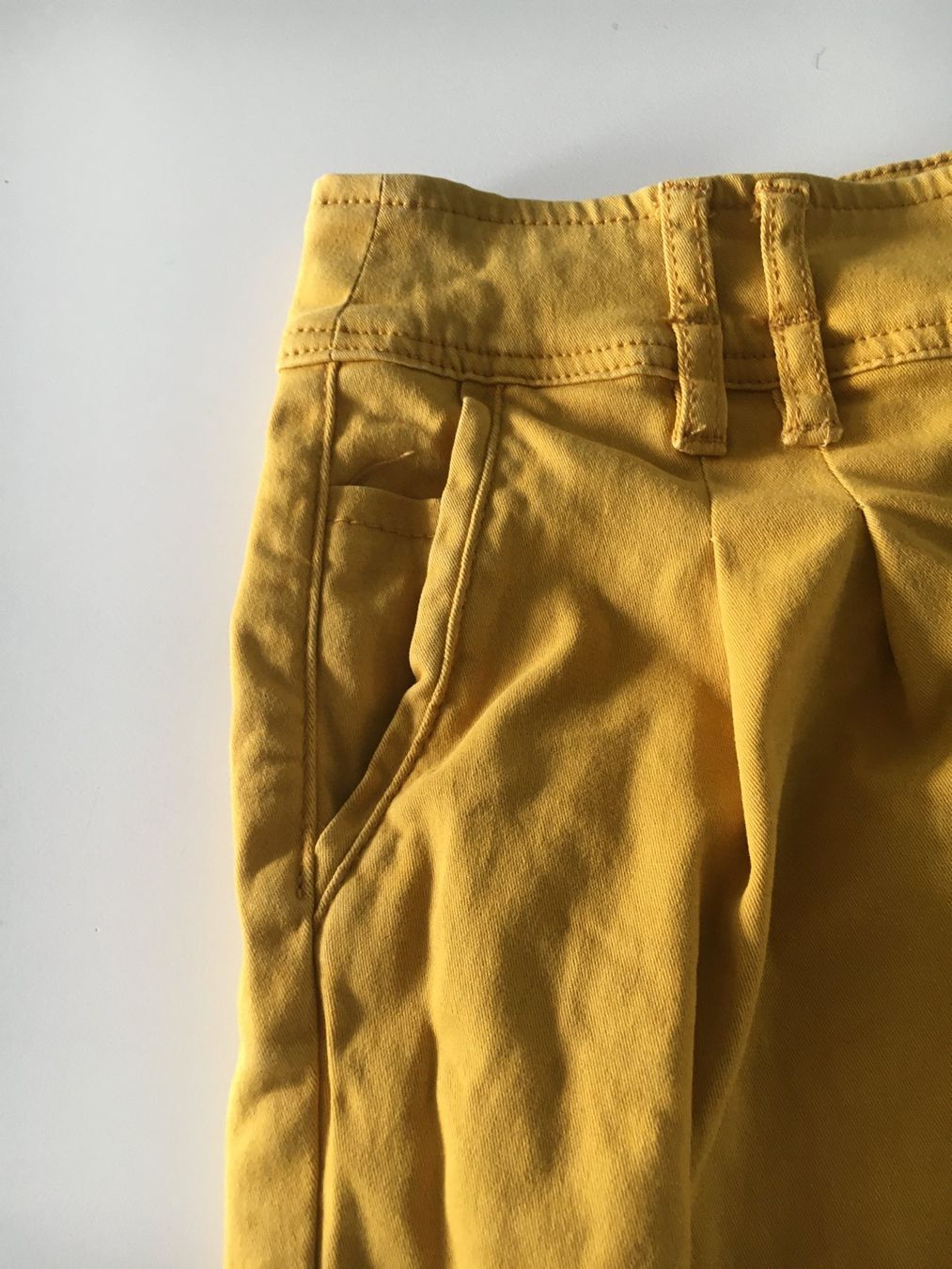 Gonne: Jupe Gr. 40 Jeans-Style senfgelb – Usato da Dällikon venduto da dahi1 2