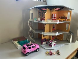 Grosses Playmobil Haus + Pool und Auto
