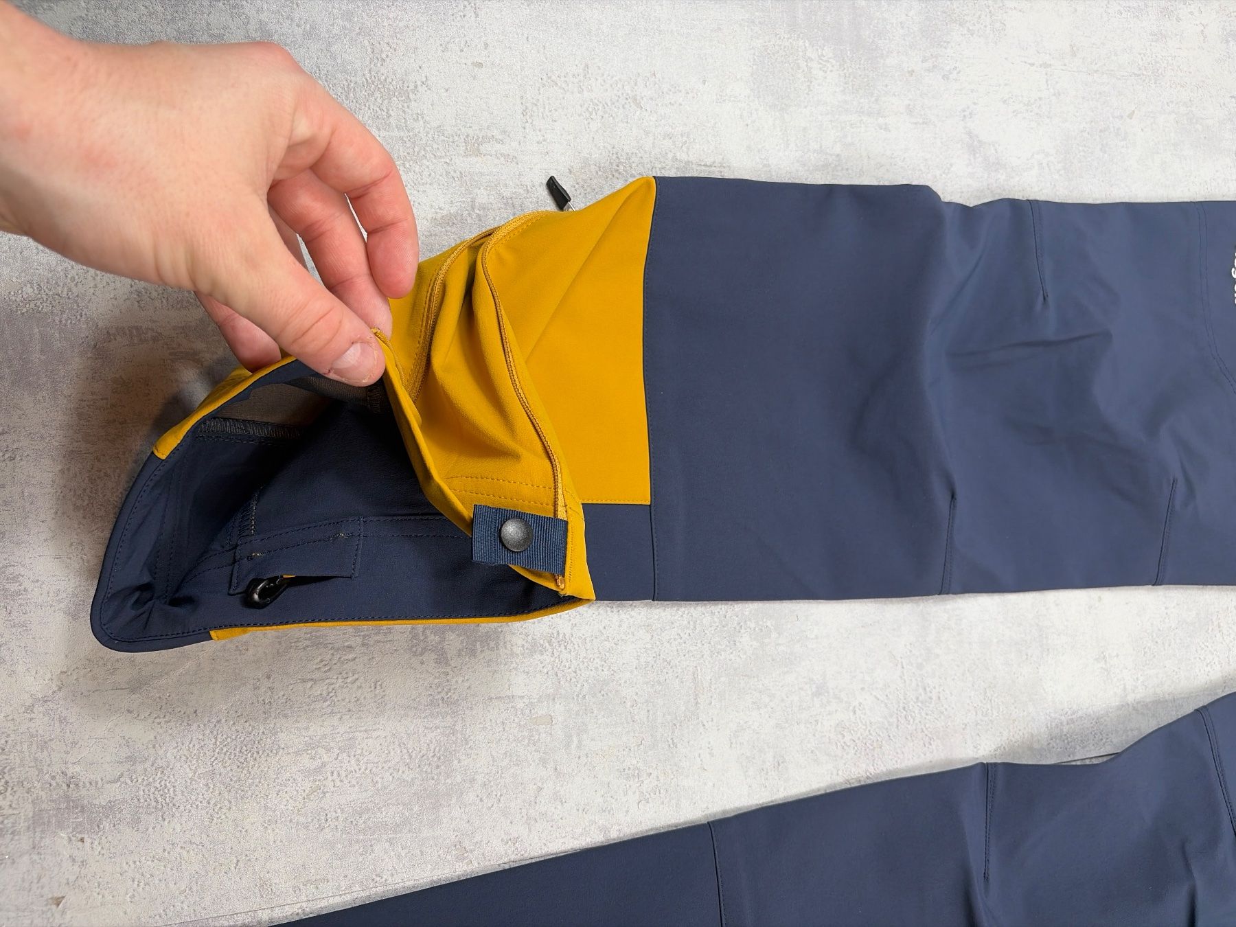 Haglöfs Pantaloni: HAGLÖFS Roc Sight Softshell Pant Men Orange et bleu - 48 – Nuovo e nell'imballaggio originale da Hauterive NE venduto da Leo_o 8
