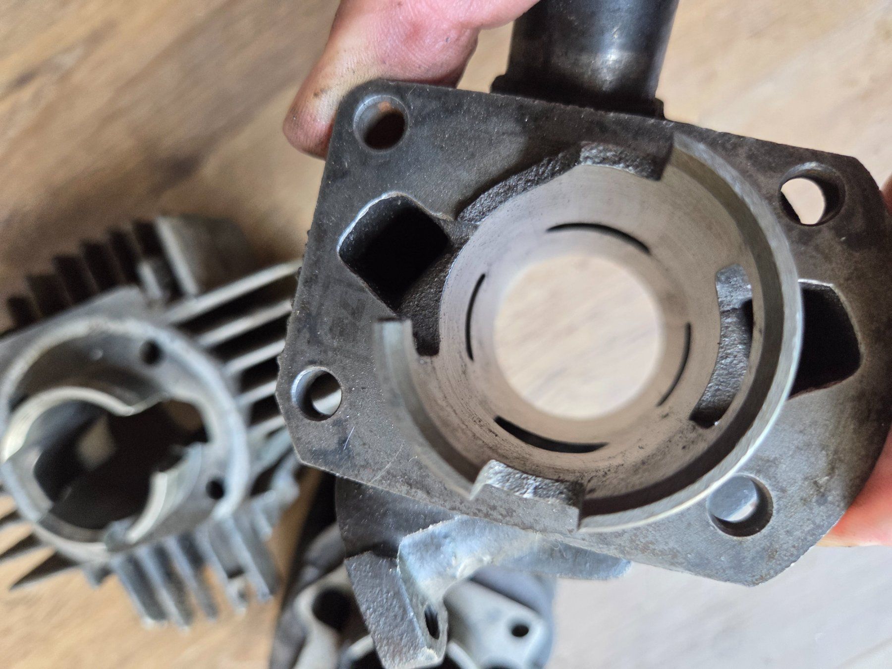 Sachs Ciclomotori: Diverse Zylinder Sachs/Puch defekt – Difettoso da frümsen venduto da Sailem 1