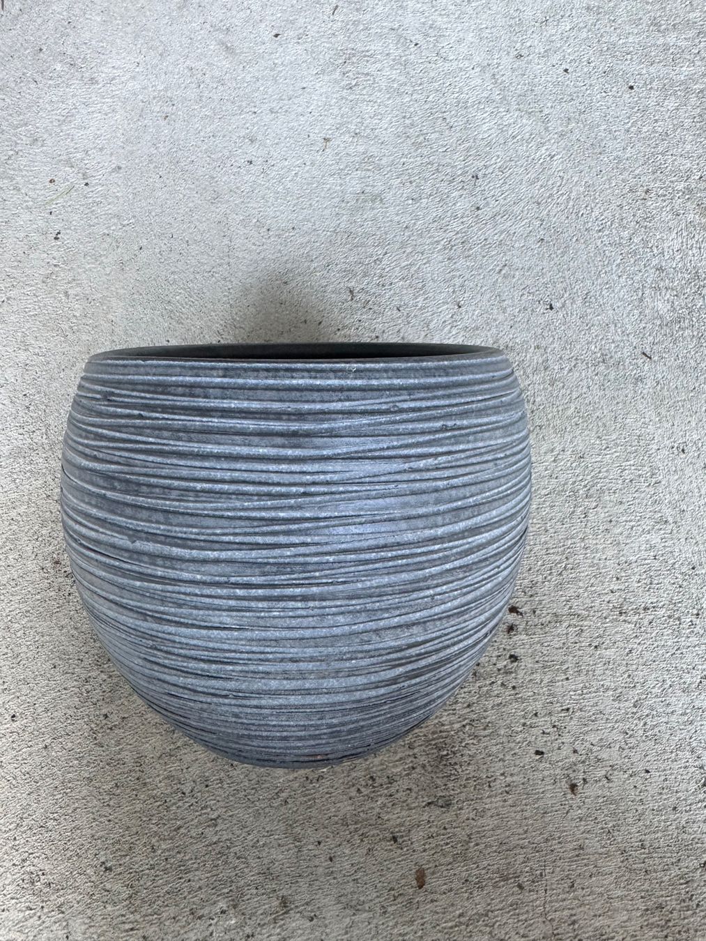 Pots de fleurs: Luwasa Pot de fleurs – D'occasion à Zürich par odi_ldv8