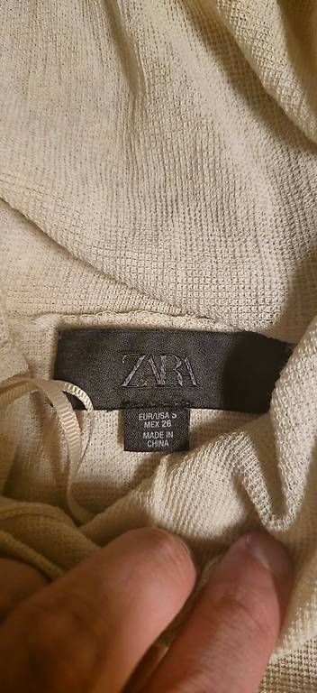 Zara Altro in Moda donna: Beiges ZARA Poncho – Usato da Zürich venduto da ale_xxz7 2