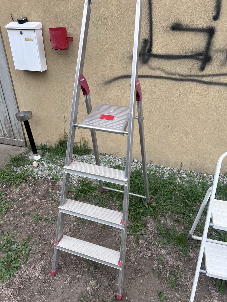 Scale: Leitern ,Klappleiter (80) – Usato da Glattfelden venduto da brockischweiz 2