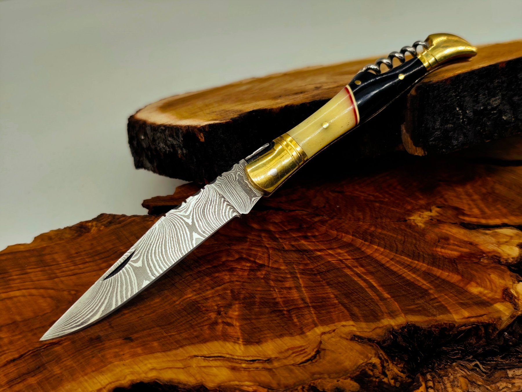 Accessori: Laguiole Damast Messer Klappmesser echtes Damastmesser – Nuovo e nell'imballaggio originale da Arlesheim venduto da Premius_1 1