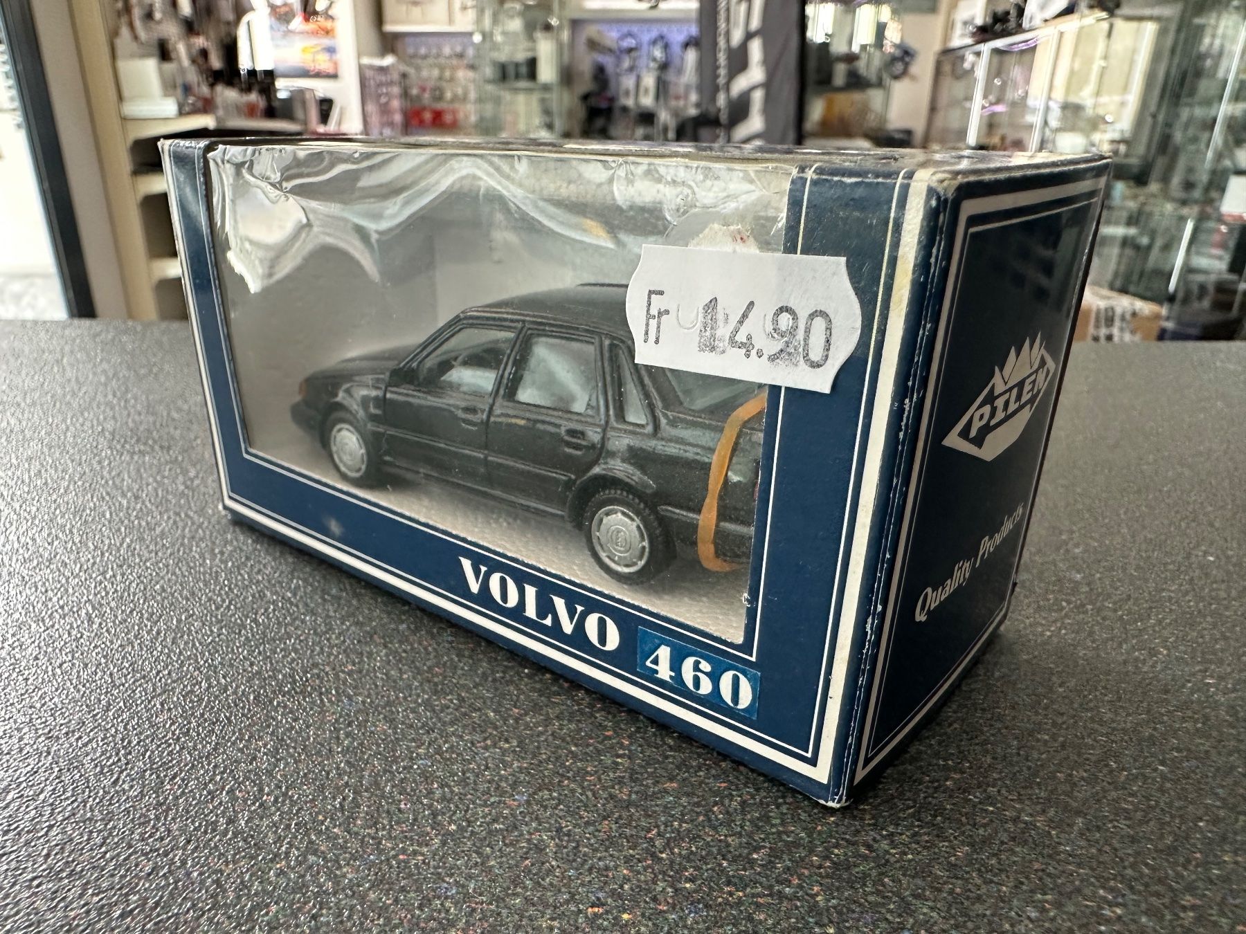 Volvo Modellini d'auto: AHC Models 1:43 Volvo 460 black – Usato da Chiasso venduto da Carrara-Modellismo 1