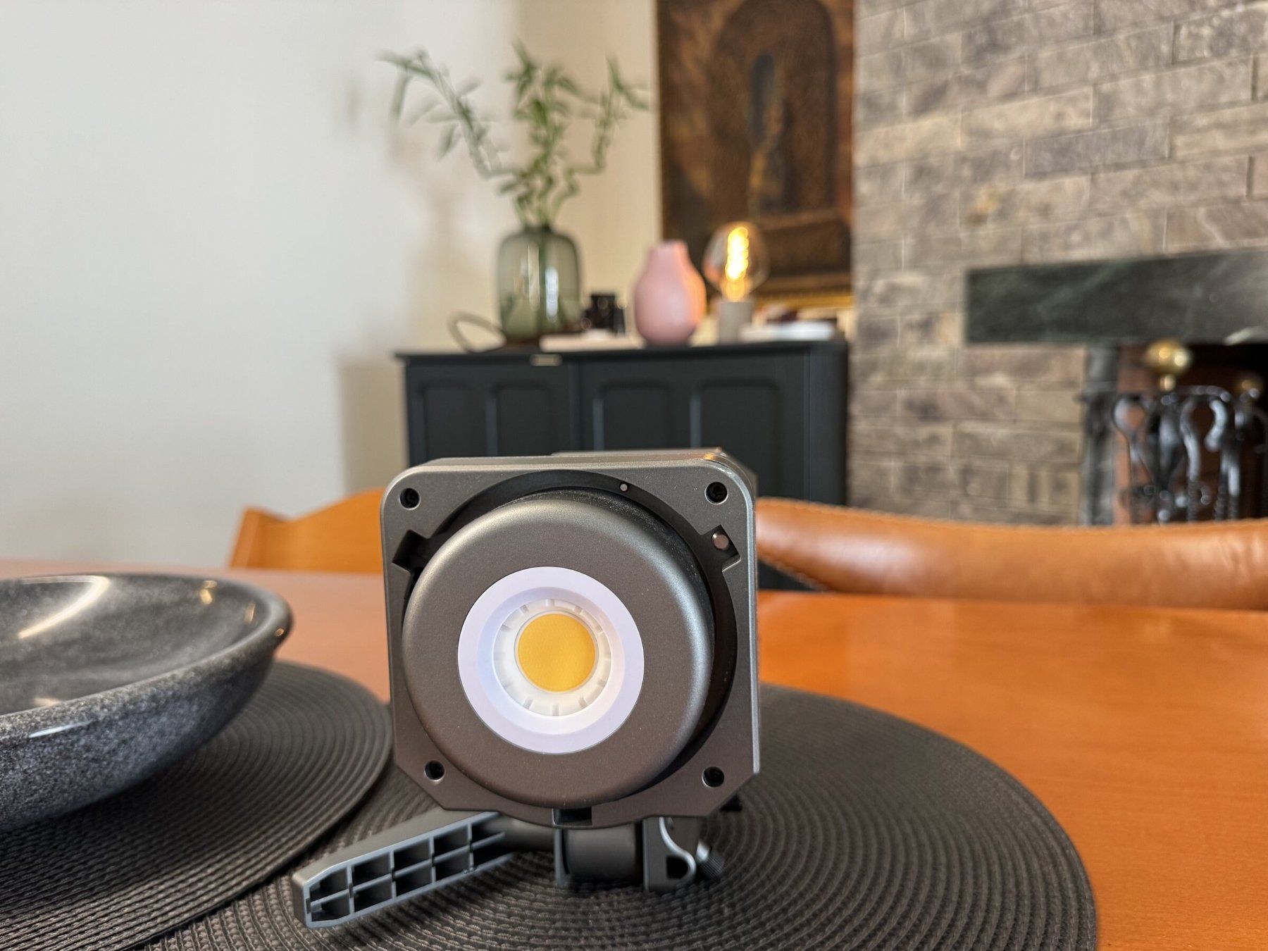 Lampes: Amaran 100d + Light Dome SE + VISICO Stativ – D'occasion à Zürich par ste_l7nd 2