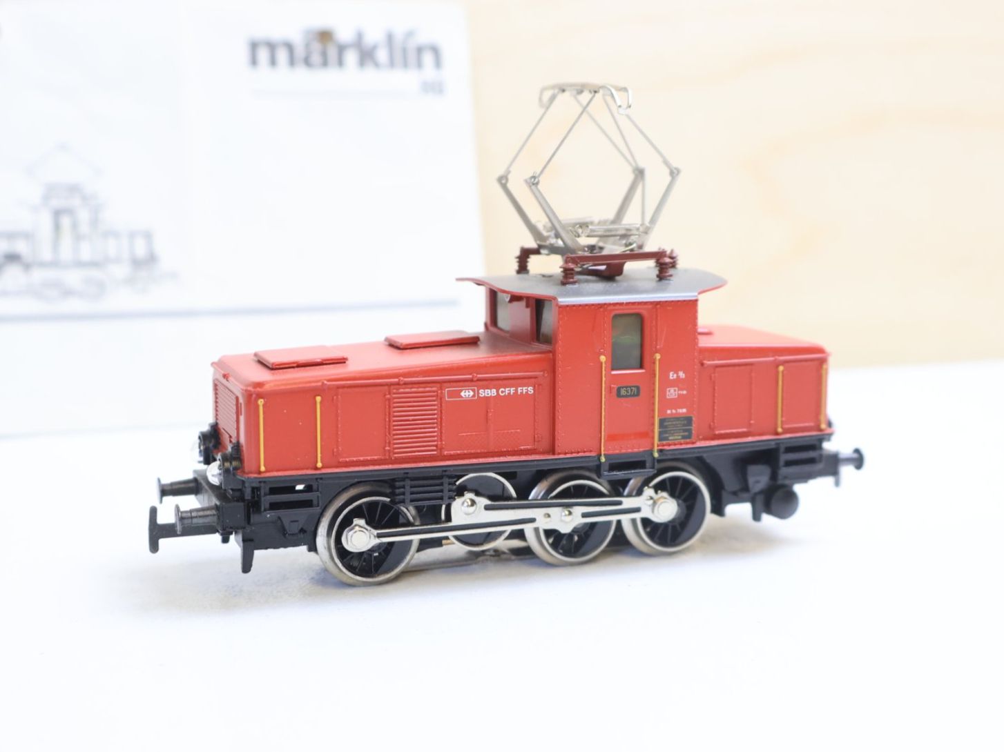 Märklin Modellini di ferrovie: Märklin SBB Ee 3/3 Rangier E-Lok - Digital H0 – Usato da Winterthur venduto da Monstera