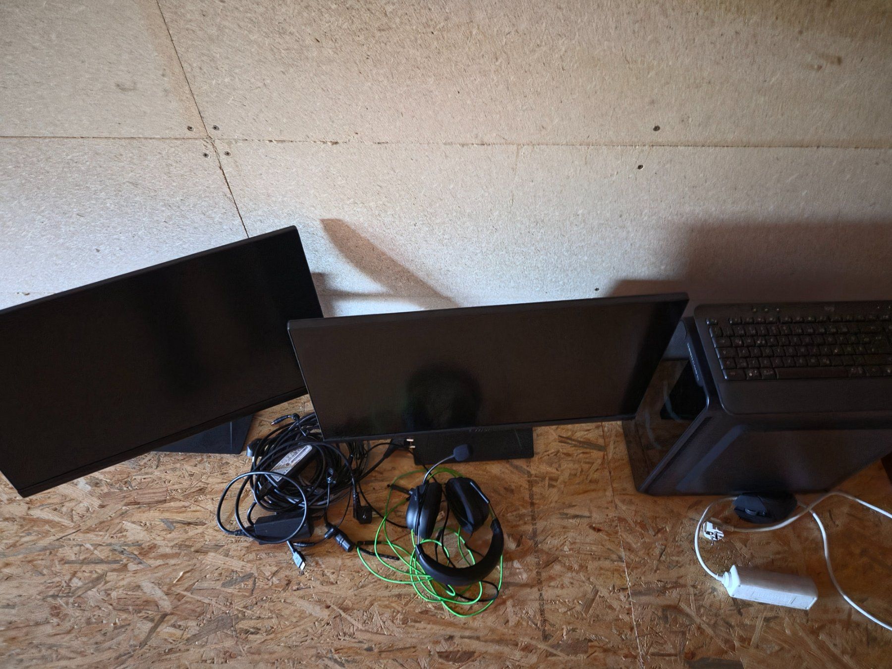Intel PC: Gaming PC Set mit 2 Monitoren und Zubehör – Usato da Buchs SG venduto da jur_nx9k 1