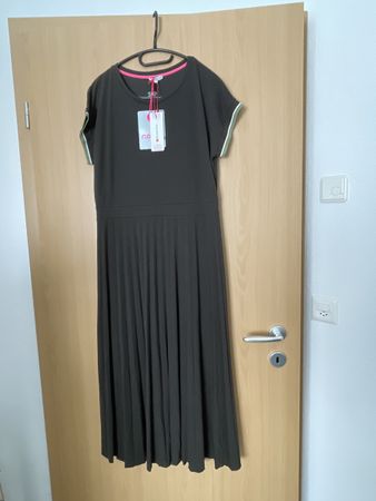 Neues Street One Kleid unten mit Plissee Gr 38