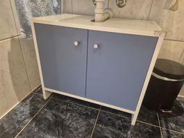 Waschbeckenunterschrank