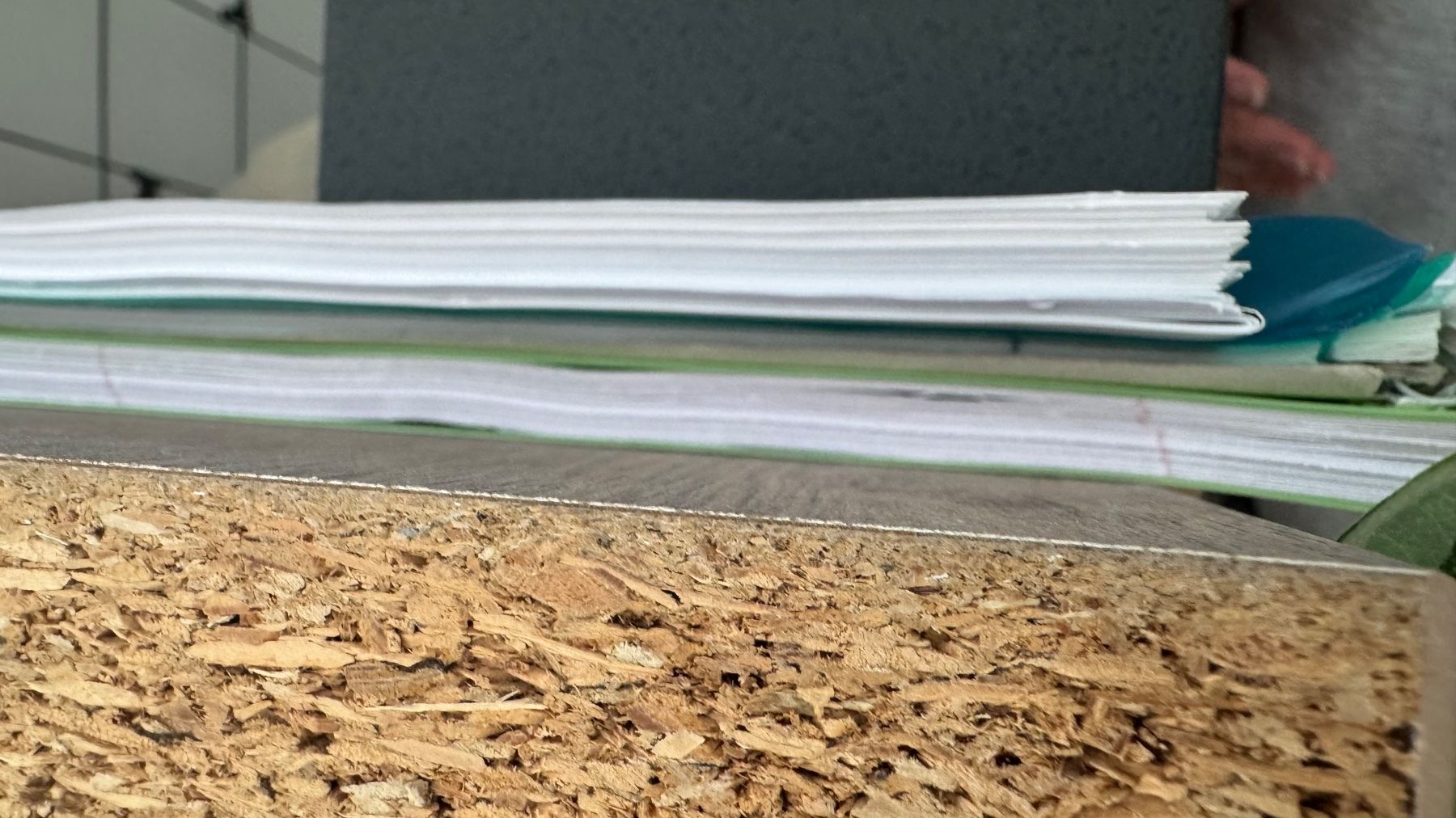 Scrivanie: Schreibtischplatte 3m lang, sehr stabil – Usato da Oberwil BL venduto da Coco_0620 6