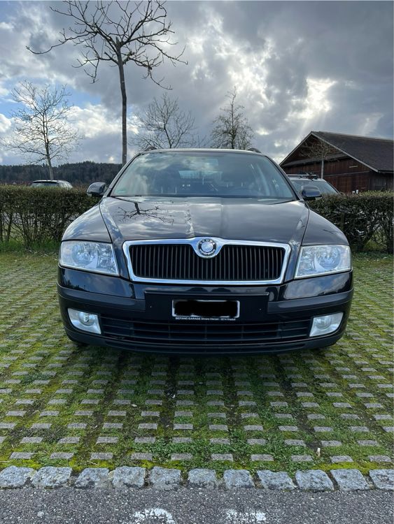 Skoda Octavia 1.6 Classic (8-fach bereift)