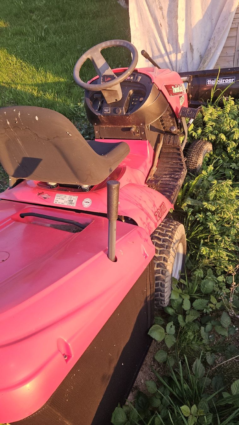 Trattori: Traktor mit Schneeschild – Usato da Rickenbach b. Wil venduto da nic_8ljr 4