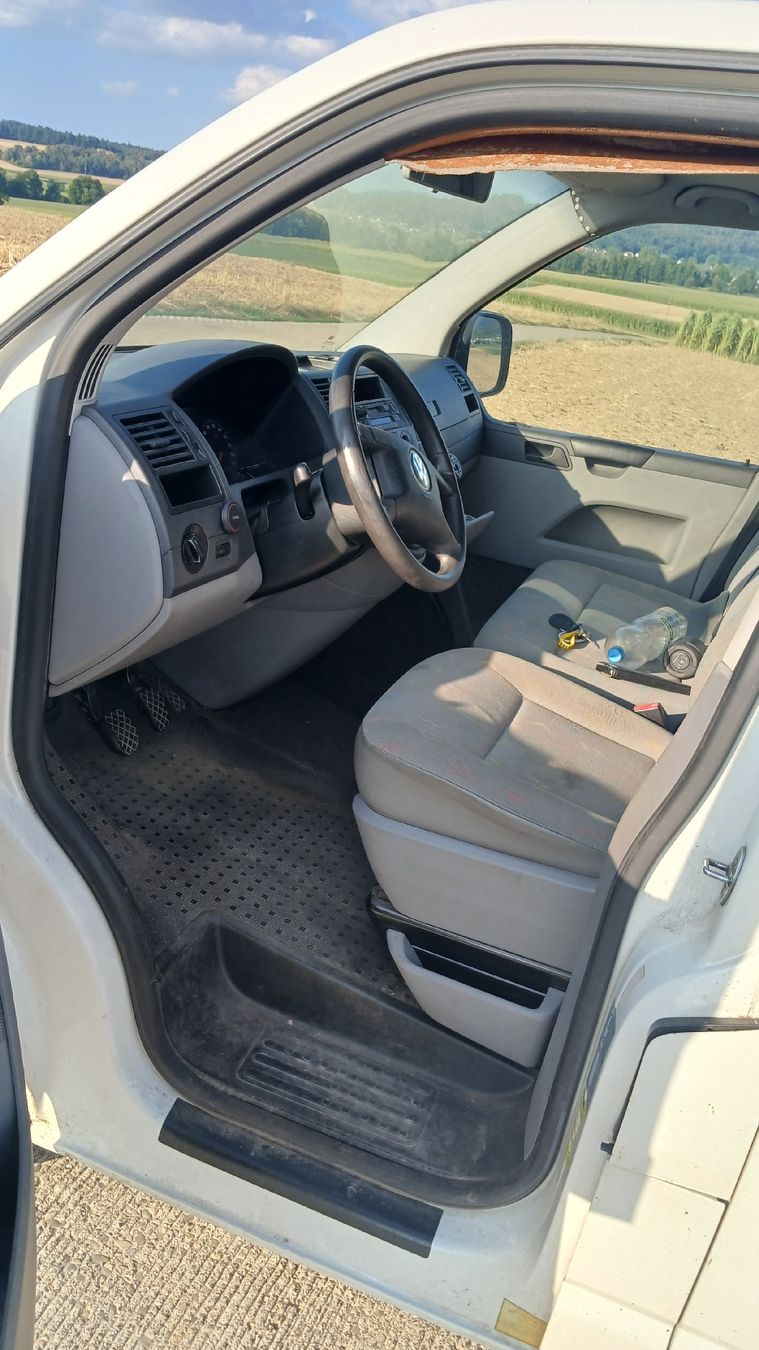 VW Véhicules utilitaires: volkswagen T5 2.5 TDI – D'occasion à Cornol par bar_jt78 5