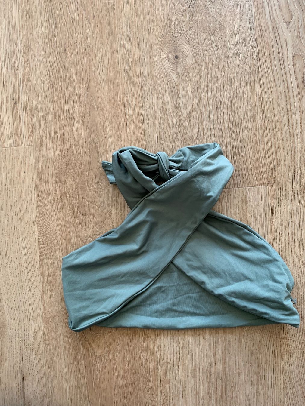 Maillots de bain & Bikinis: Haut maillot de bain vert kaki pull & bear – Neuf (Voir description) à Genève par rez_c6c6 2