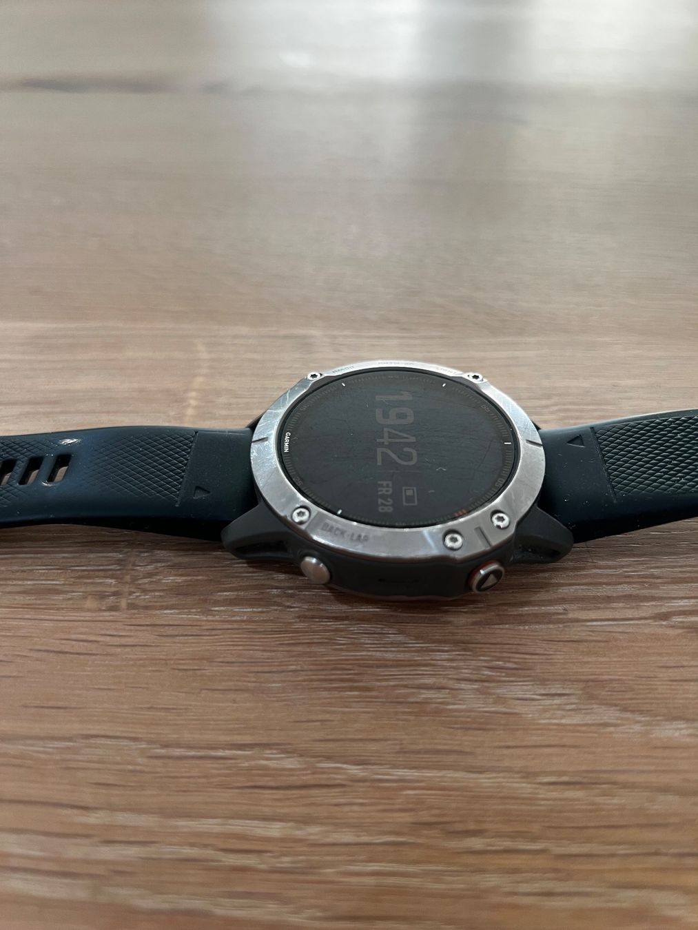 Garmin Montres: Garmin Fenix 6 Sapphire – D'occasion à Oberwil-Lieli par Jo-Ke 3