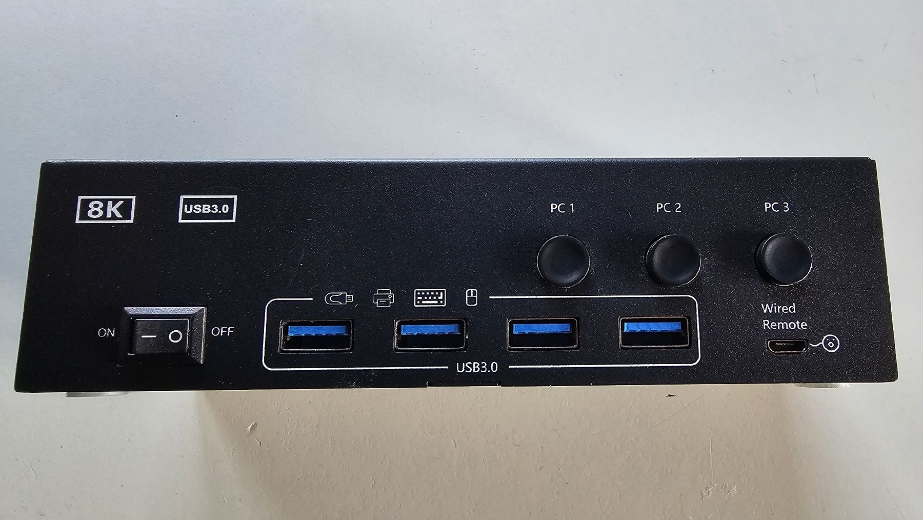 PC: KVM Switch 8K – Usato da Oberdiessbach venduto da 56292 2