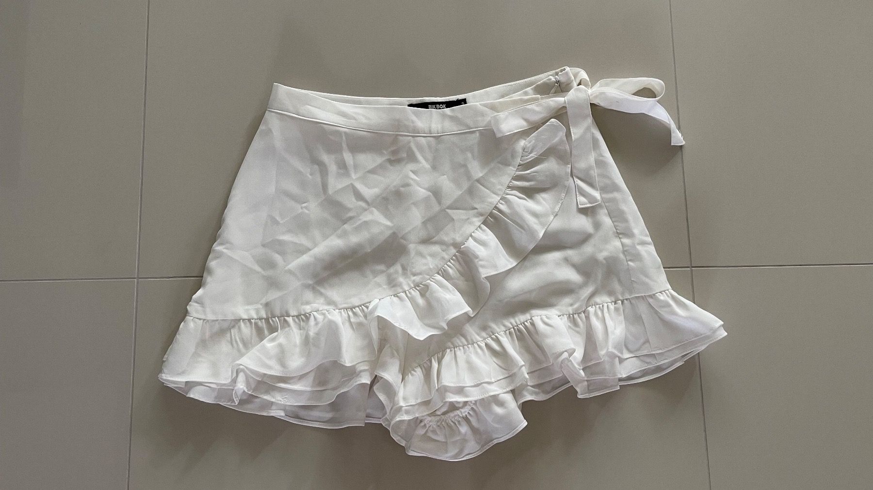 Hosen: Damen Shorts – Neu (gemäss Beschreibung) aus Rheineck von pssesolnet