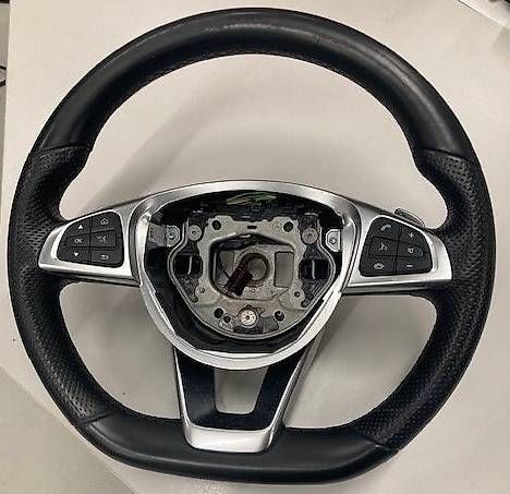 Tutti pezzi di ricambio auto: MERCEDES-AMG PERFORMANCE-LENKRAD ORIGINAL – Usato da Sirnach venduto da fantasticprice
