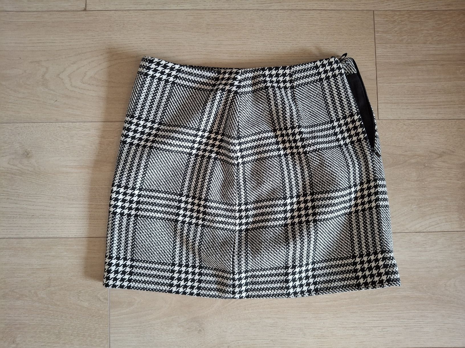 H&M Gonne: Jupe courte carreaux H&M – Usato da Ecublens FR venduto da kla_th5j 1