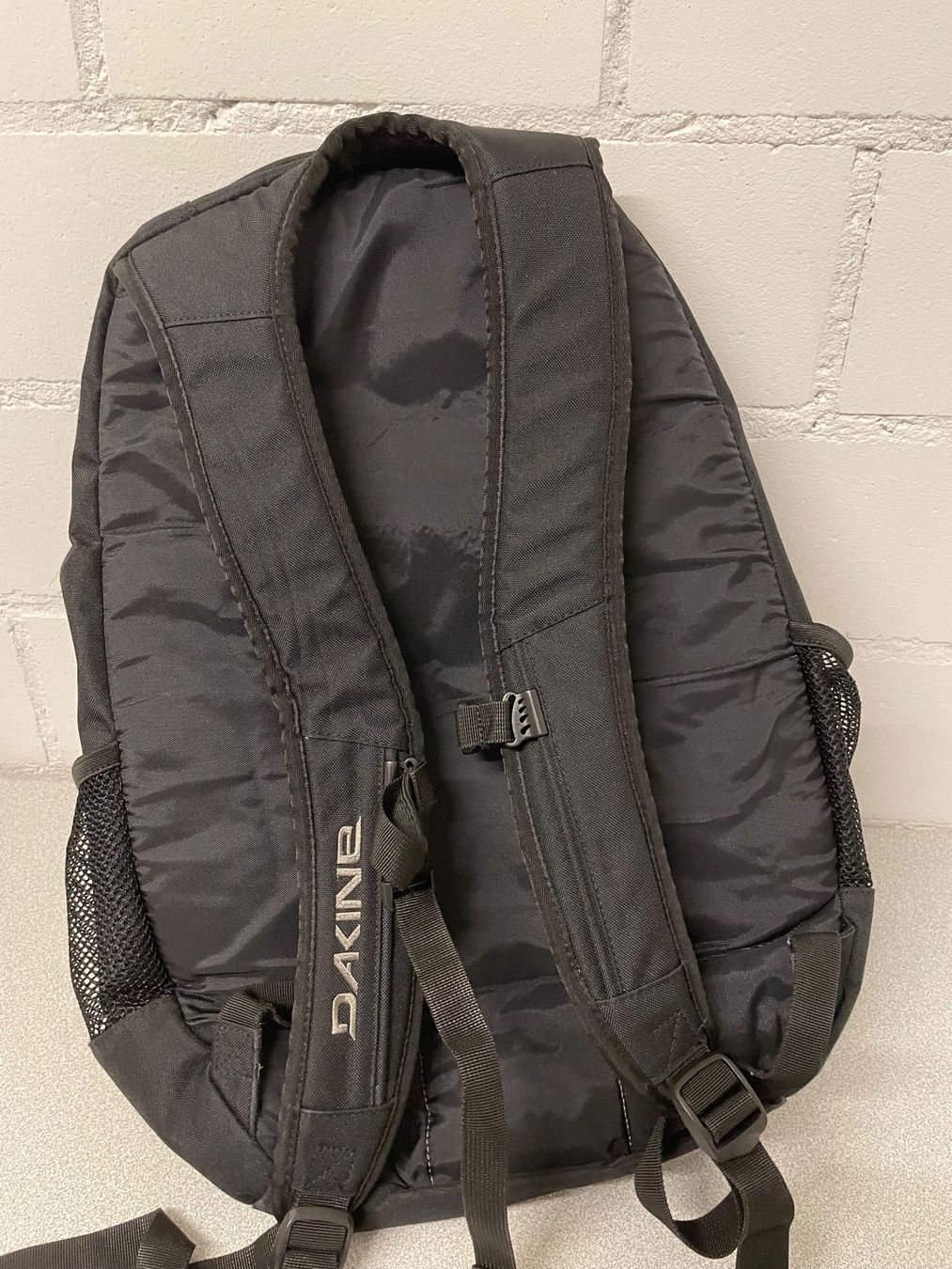 Rucksäcke: Dakine Rucksack schwarz – Gebraucht aus Rothrist von  1