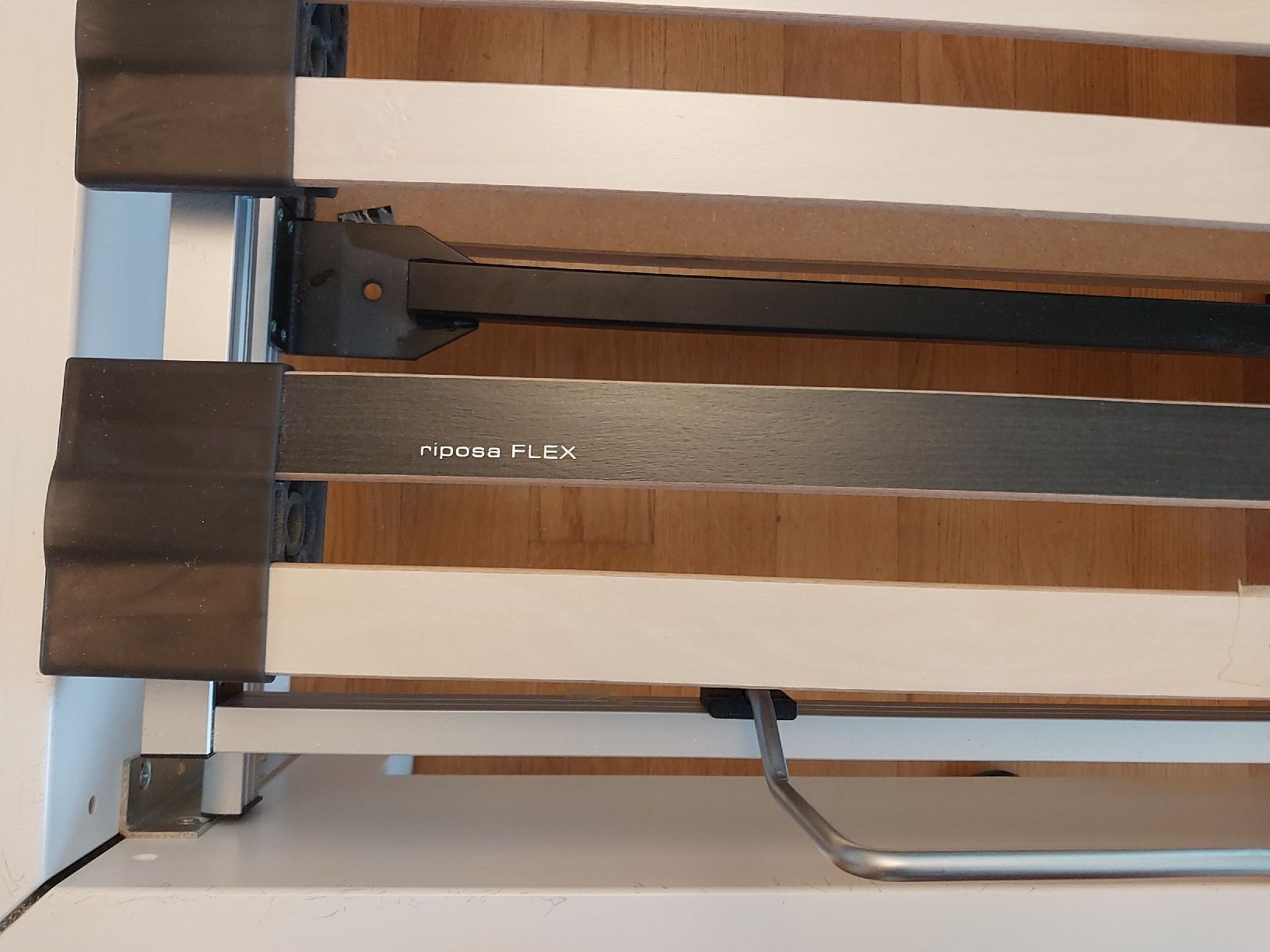 Reti a doghe: RiposaFLEX Lattenrost elektrisch verstellbar 80x210cm – Usato da Winterthur venduto da mysteriOS 1