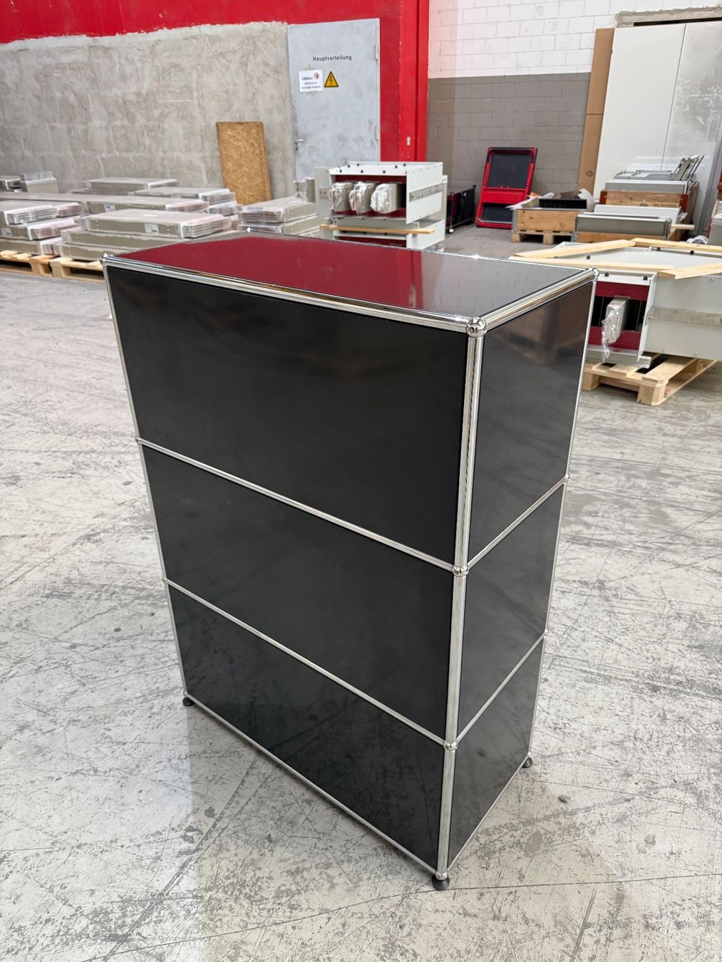 USM Regale: USM Haller Sideboard 1x3 Graphitschwarz 1x3 Q2 – Gebraucht aus Balsthal von Designhaus.Schmitt 4