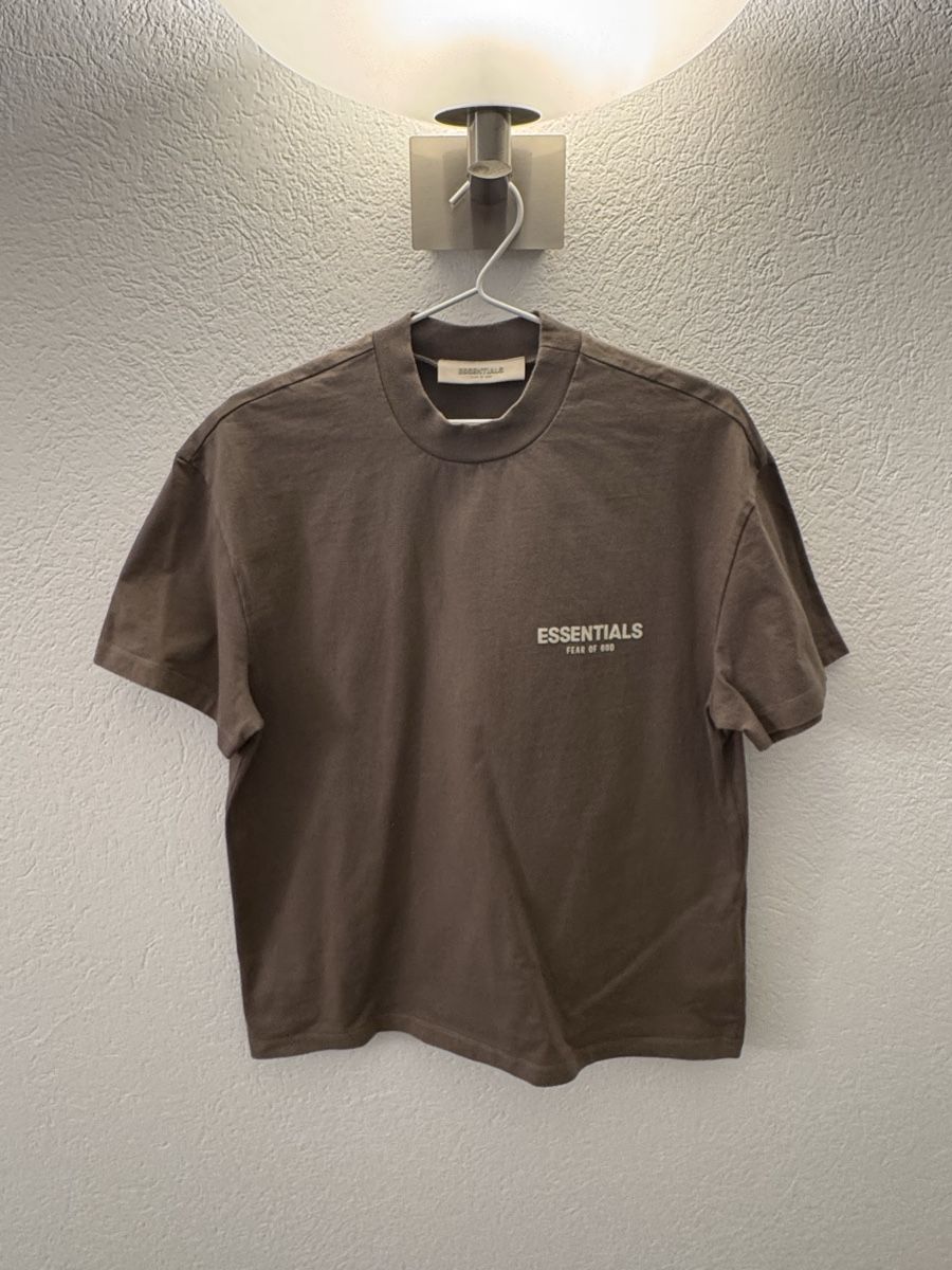 Fear of God T-Shirts: Fear of God Essentials T-Shirt – Neu (gemäss Beschreibung) aus Birmenstorf AG von Finoallafine1897
