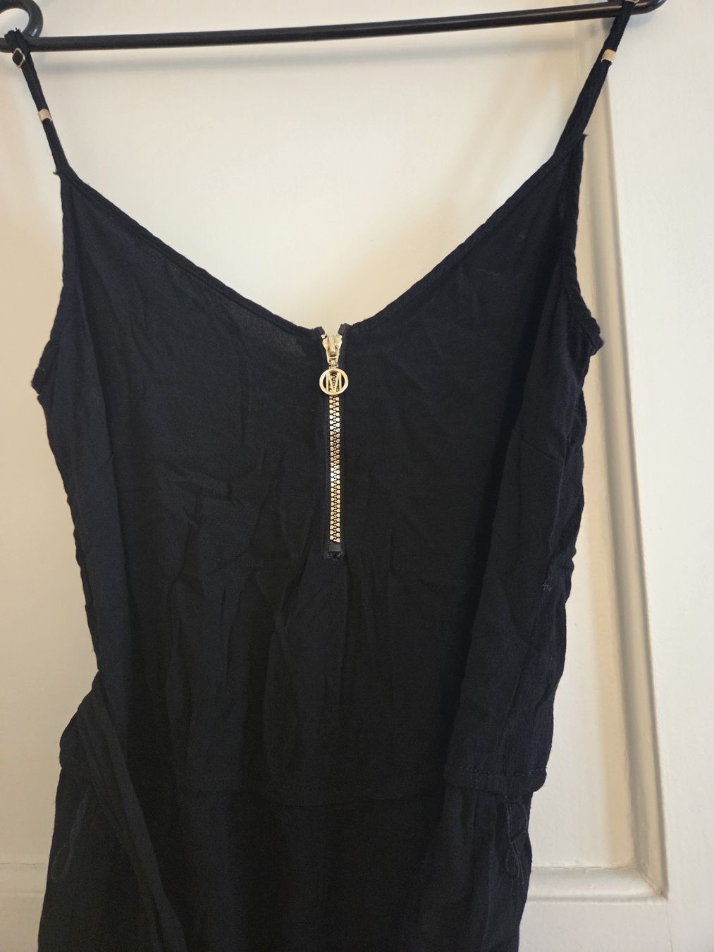 Mango Tute: Mango Overall in Schwarz, Grösse XS – Nuovo (secondo la descrizione) da Bern venduto da Tashmi_BE 2