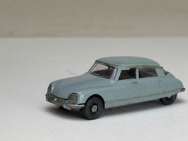 GB3-  Wiking Citroen Pallas hellblaugrau
