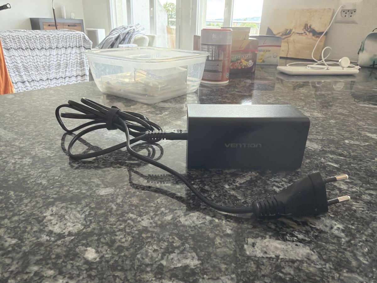 Dockingstation: Vention Ladegerät 200W GAN Desktop Charger  – Gebraucht aus Wetzikon ZH von philippe_22
