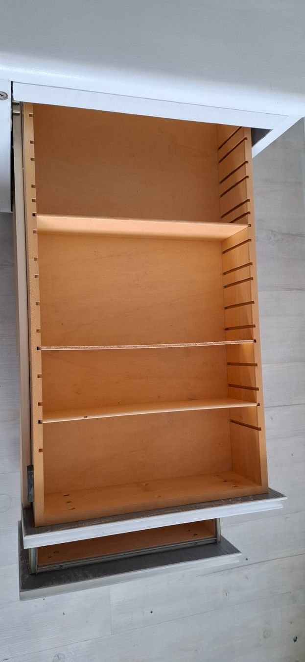 Korpus: Rollcontainer Vollholz, weiss, sehr stabil – Gebraucht aus Rudolfstetten von Bubu25 4