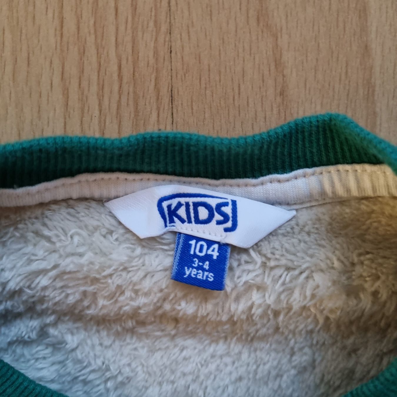 Pullover & Sweatshirts: Winterpullover mit Elch Gr. 104 – Gebraucht aus Mörschwil von mar_t9k9 1