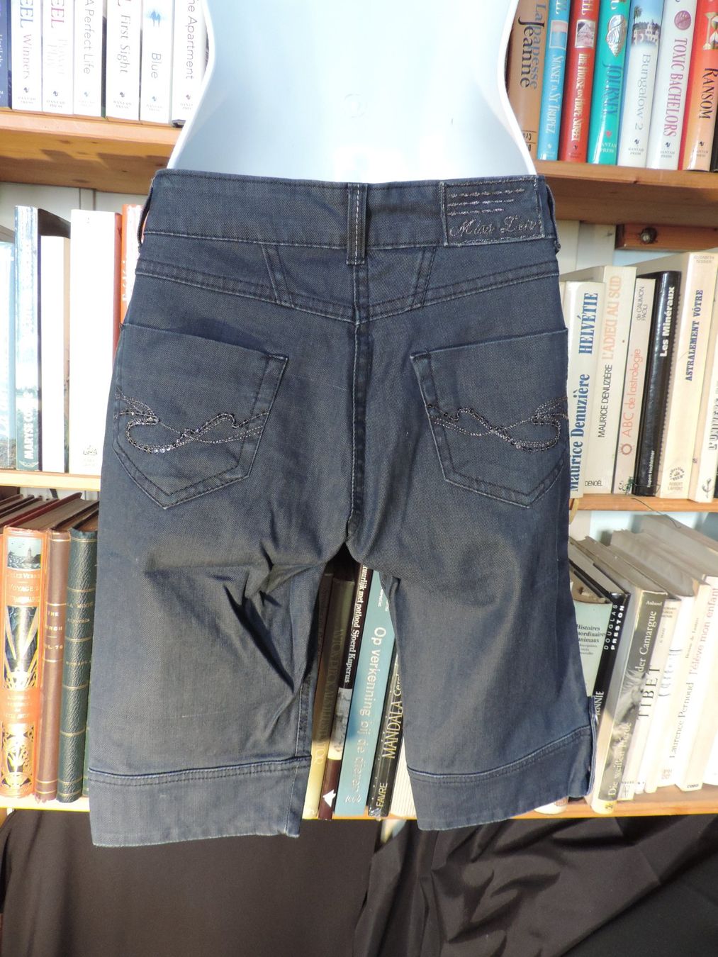 Pantaloni: corsaire jeans bleu – Usato da Genève venduto da Axelle333 8