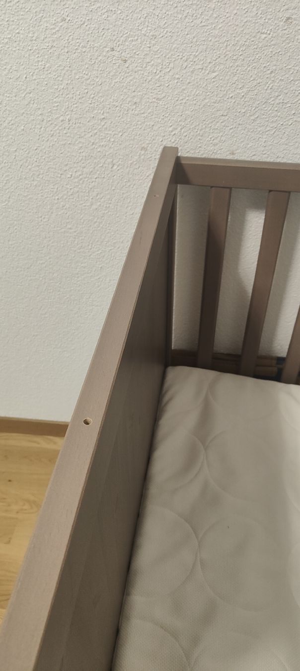 Ikea Letti: Babybett Ikea mit Matratze – Usato da Wil SG venduto da divadeluxe 3