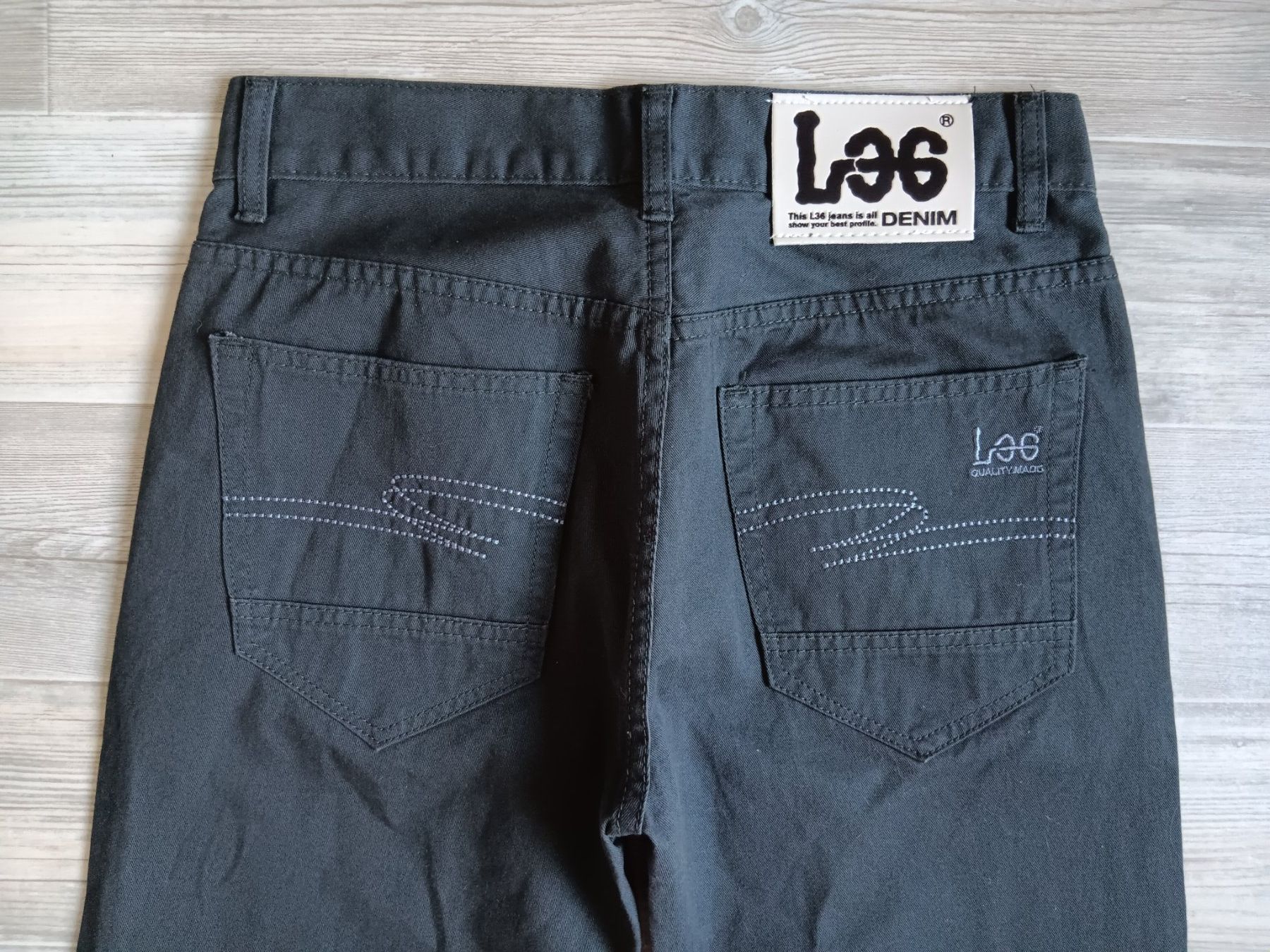Lee Jeans: LEE Jeans "special standard" taille / Grosse 30 – Usato da Cossonay-ville venduto da Super-Price-Quality 6