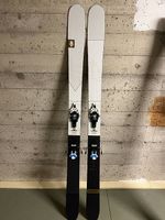 Ski Majesty HAVOC 186 cm + fixation Diamir VIPEC 13 + peaux