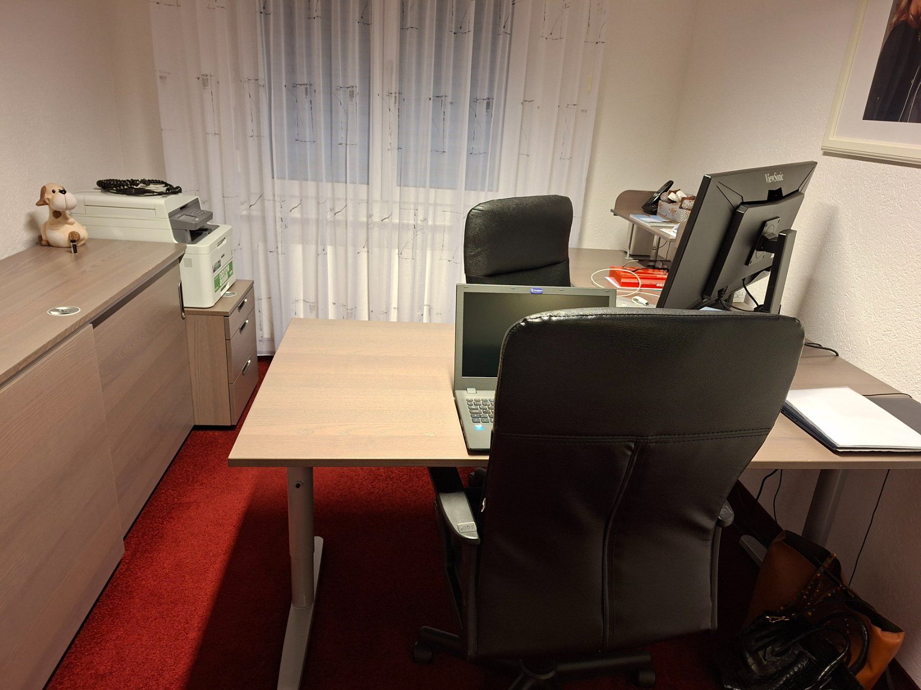 Bureaux: Komplette Büromöbel Einrichtung – D'occasion à Schwarzenbach SG par mel_s6jj 1