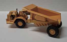 Joal 222 - Ct 631 mit Kipper, Guss, 1:70
