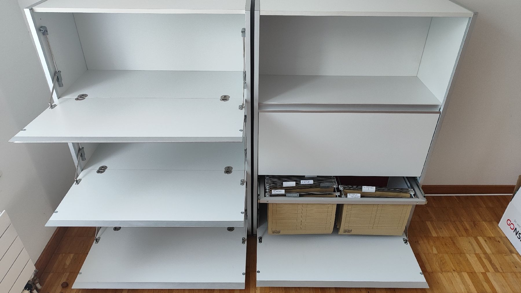 Armoires: Büromöbel, Sideboard, Möbel Pfister – D'occasion à Wiesendangen par kayaolivia 1