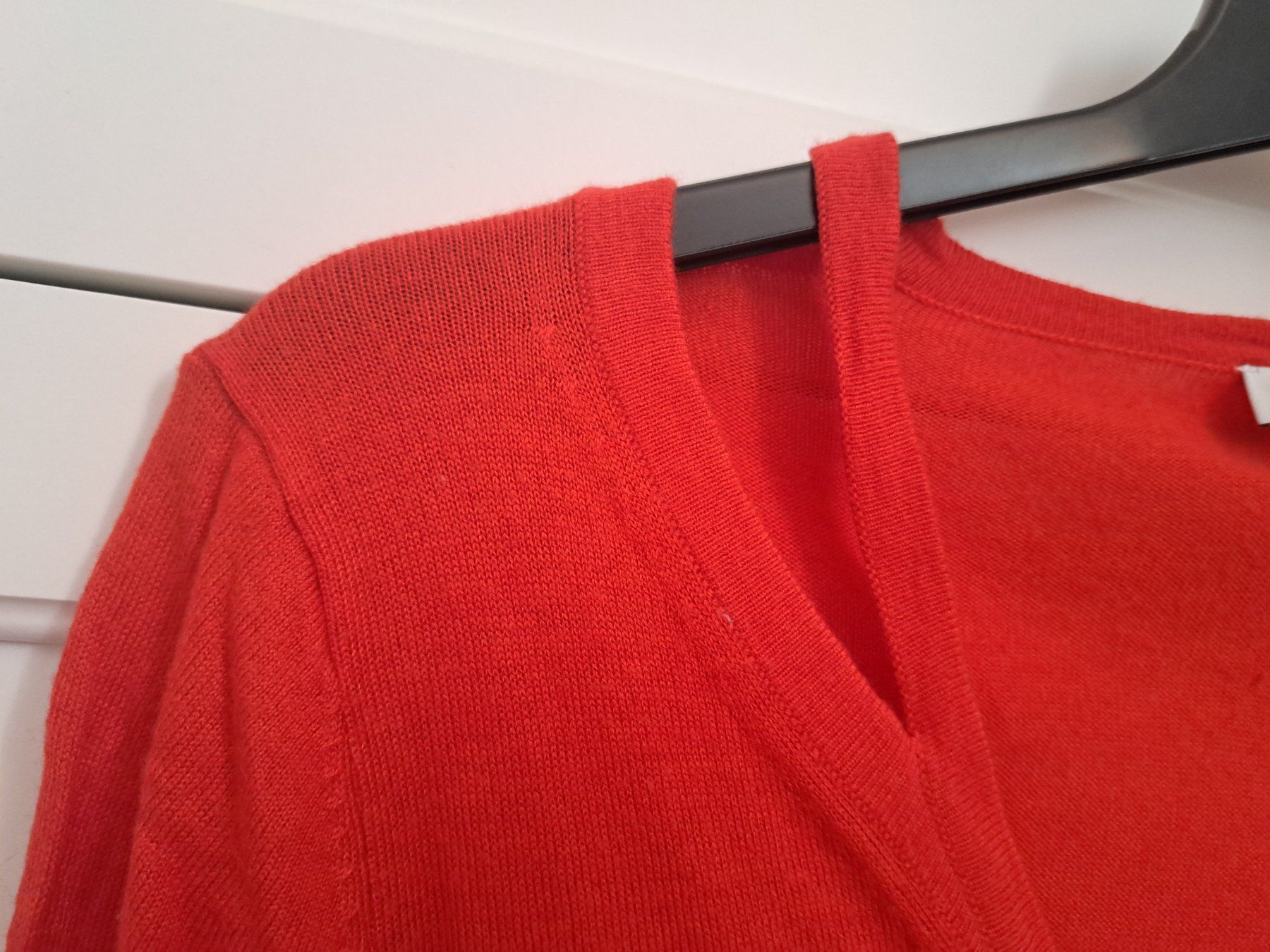 Zara Maglioni & Felpe: ZARA Sweater Pullover Grösse M mit Schulterausschnitt – Usato da Zürich venduto da dph_r9t2 2